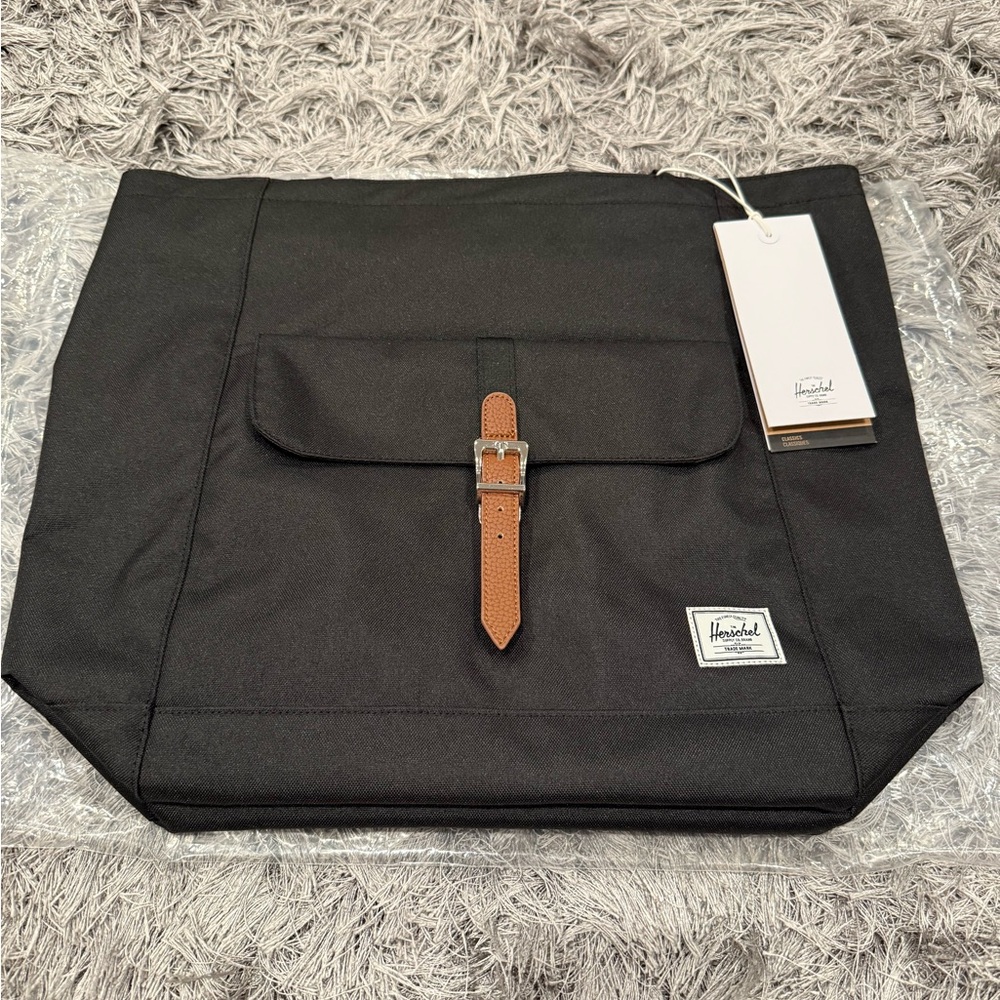 Herschel Retreat Tote 20L (BLACK)